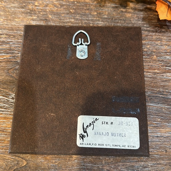 Navajo mother by Ettore DeGrazia art Piece Collectible Southwest Design - Picture 2 of 4